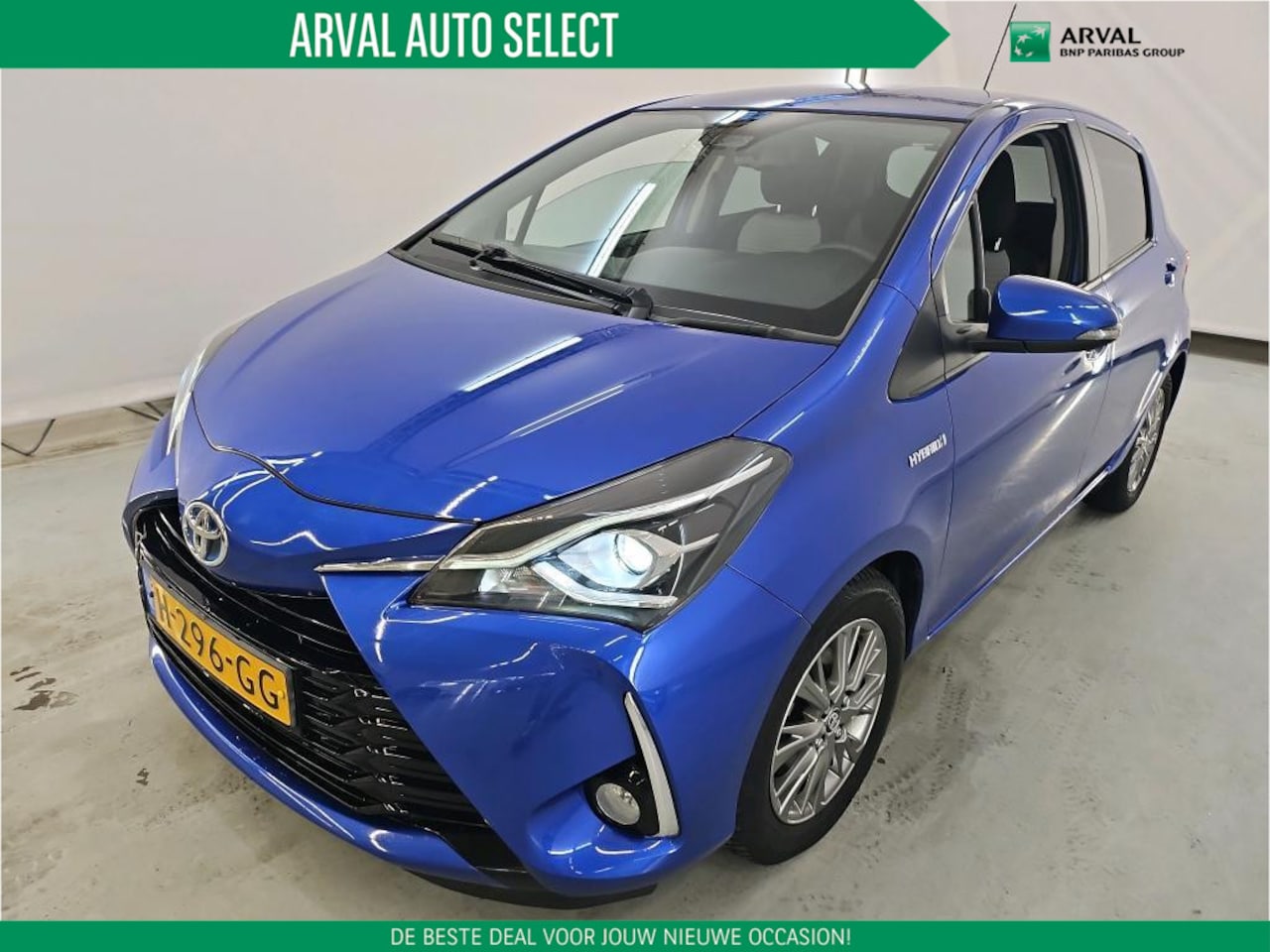 Toyota Yaris - 1.5 Hybrid Dynamic | Navigatie | All season banden | Keyless Entry | Achteruitrijcamera | - AutoWereld.nl