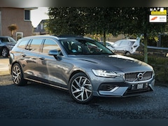 Volvo V60 - 2.0 T8 Twin Engine AWD Inscription 390 PK Pano Trekhaak Leder Blis 18''