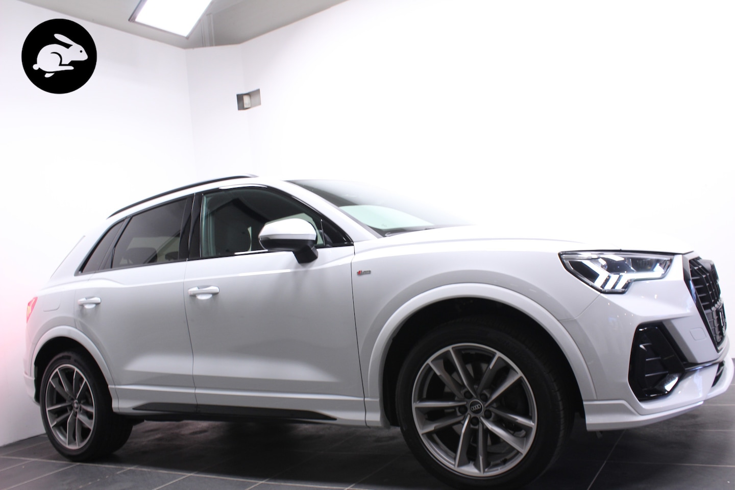 Audi Q3 - 45 TFSI e S-Line/Leder/Trekhaak/19 inch/Led - AutoWereld.nl