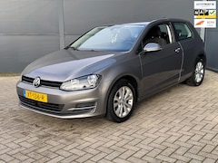 Volkswagen Golf - 1.2 TSI Navi / Pdc