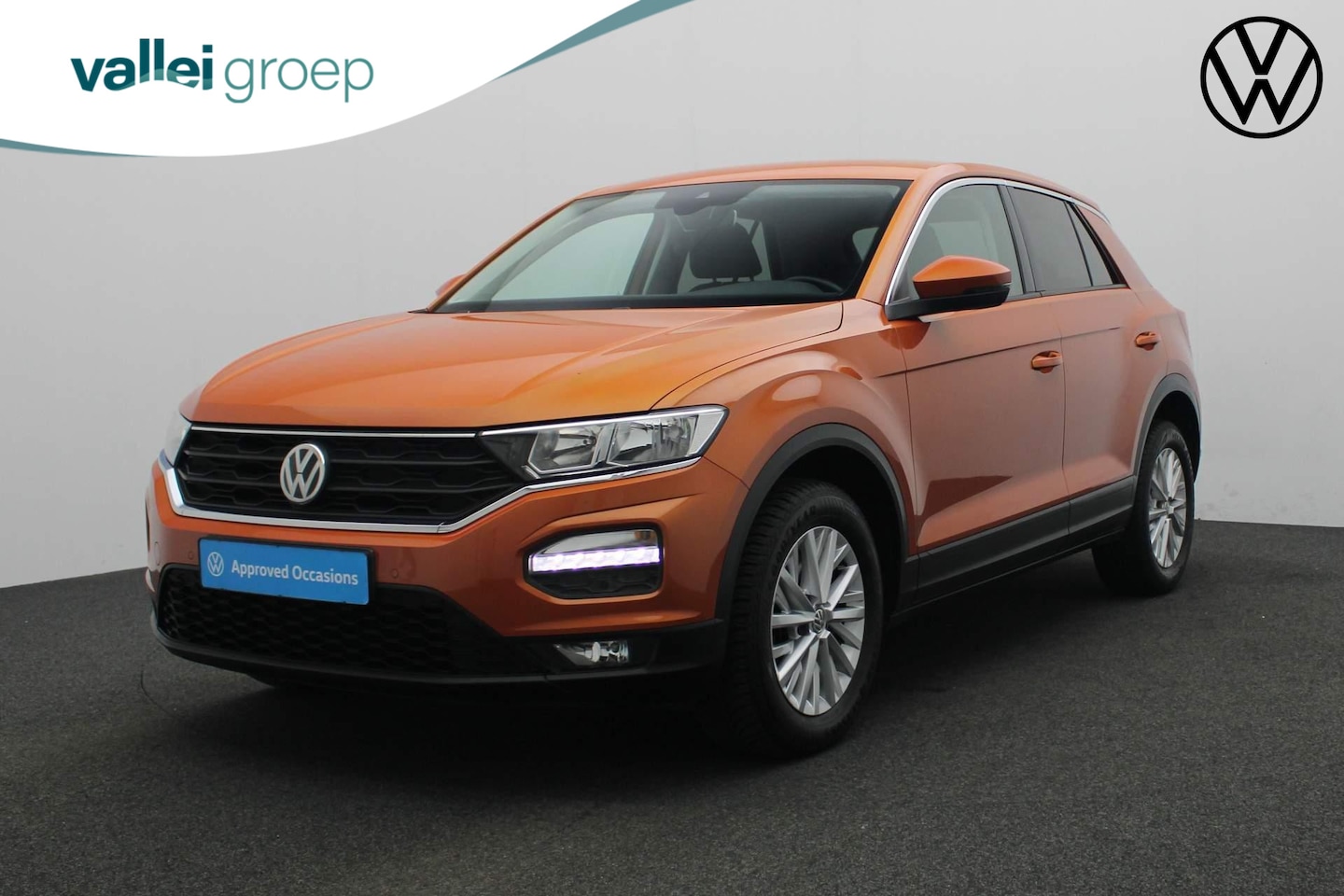 Volkswagen T-Roc - 1.0 TSI 115PK Style | Trekhaak | Stoelverwarming | Navi | Parkeersensoren voor/achter | Ap - AutoWereld.nl