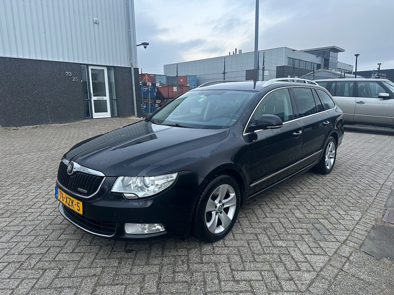 Skoda Superb Combi - 1.6 TDI Greenline Tour Business Line 2012 ZWART CLIMA XÉNON MEMORY - AutoWereld.nl