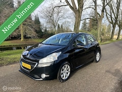 Peugeot 208 - 1.2 VTi Blue Lease Executive /NIEUWE APK/AIRCO/