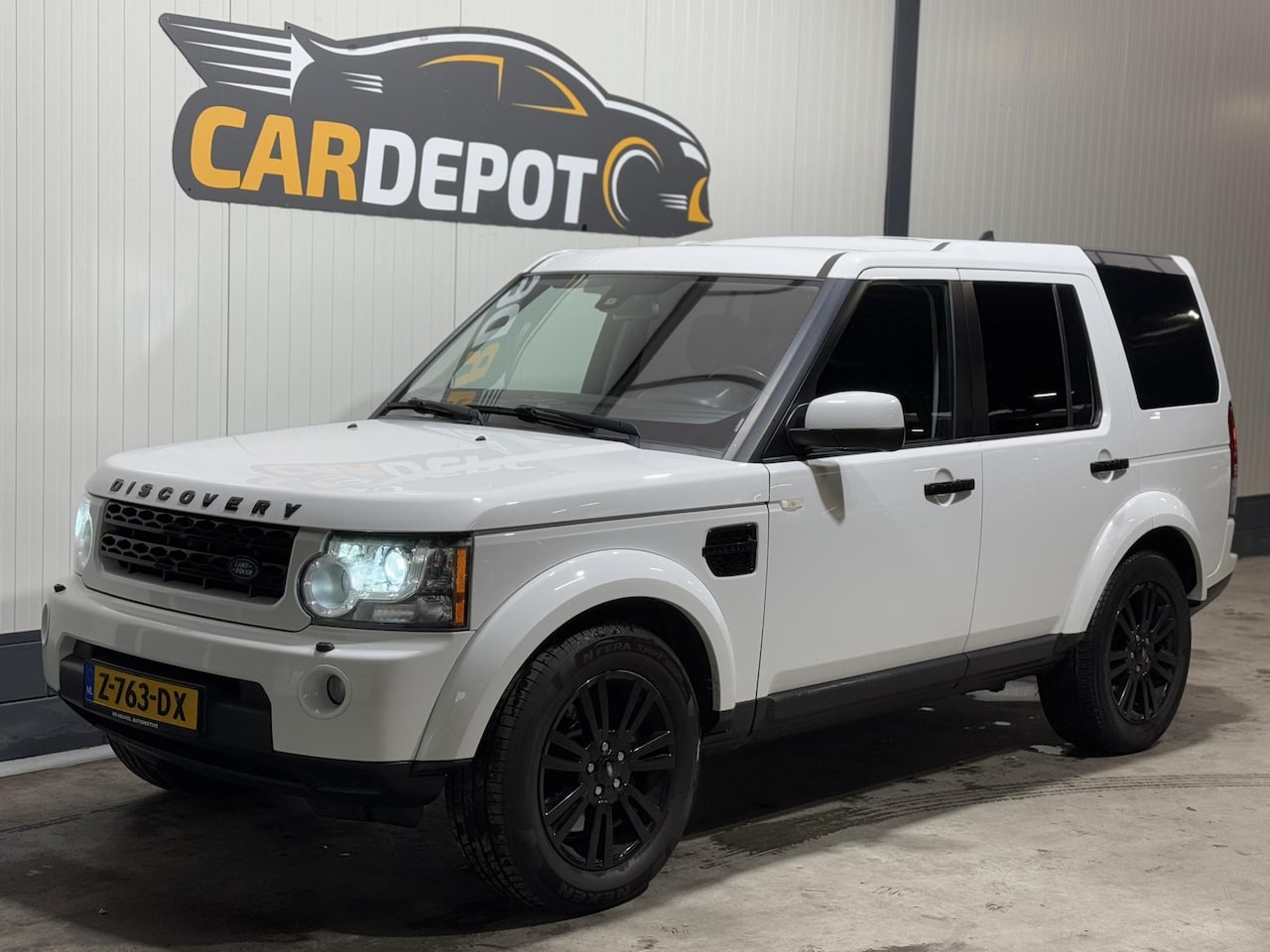 Land Rover Discovery - 3.0 SDV6 HSE Zeer netjes.7 Zits.Vol jaar APK 258 pk - AutoWereld.nl