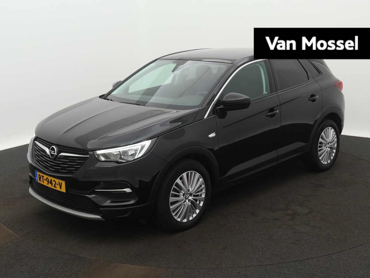 Opel Grandland X - 1.2 Turbo Business Executive | 130pk | Automaat | Navi | Panoramadak | 37.000km! | Parkeer - AutoWereld.nl