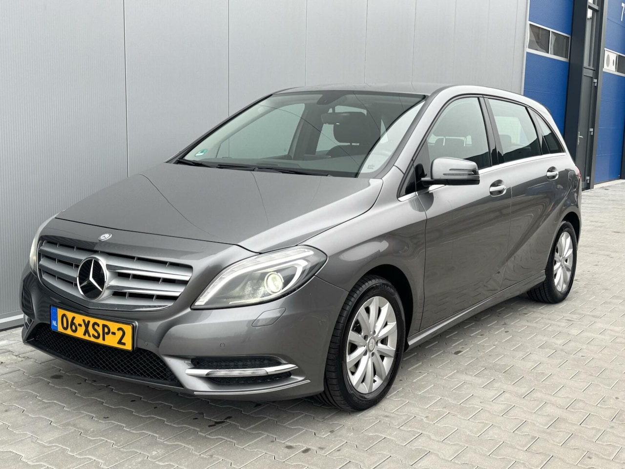 Mercedes-Benz B-klasse - 180 Ambition | Origineel NL | Vol optie ! - AutoWereld.nl