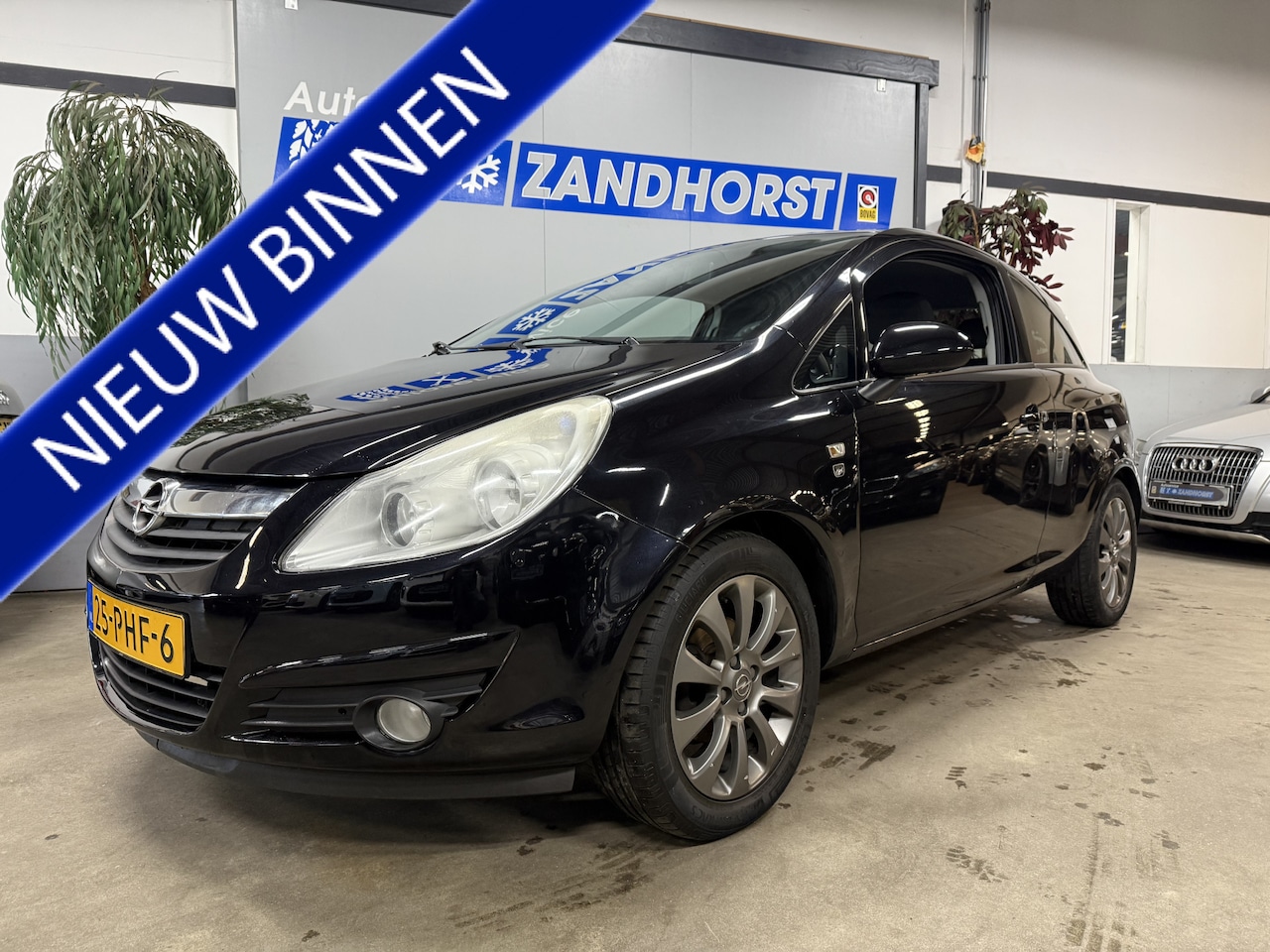 Opel Corsa - 1.2-16V Color Edition 1.2-16V Color Edition - AutoWereld.nl