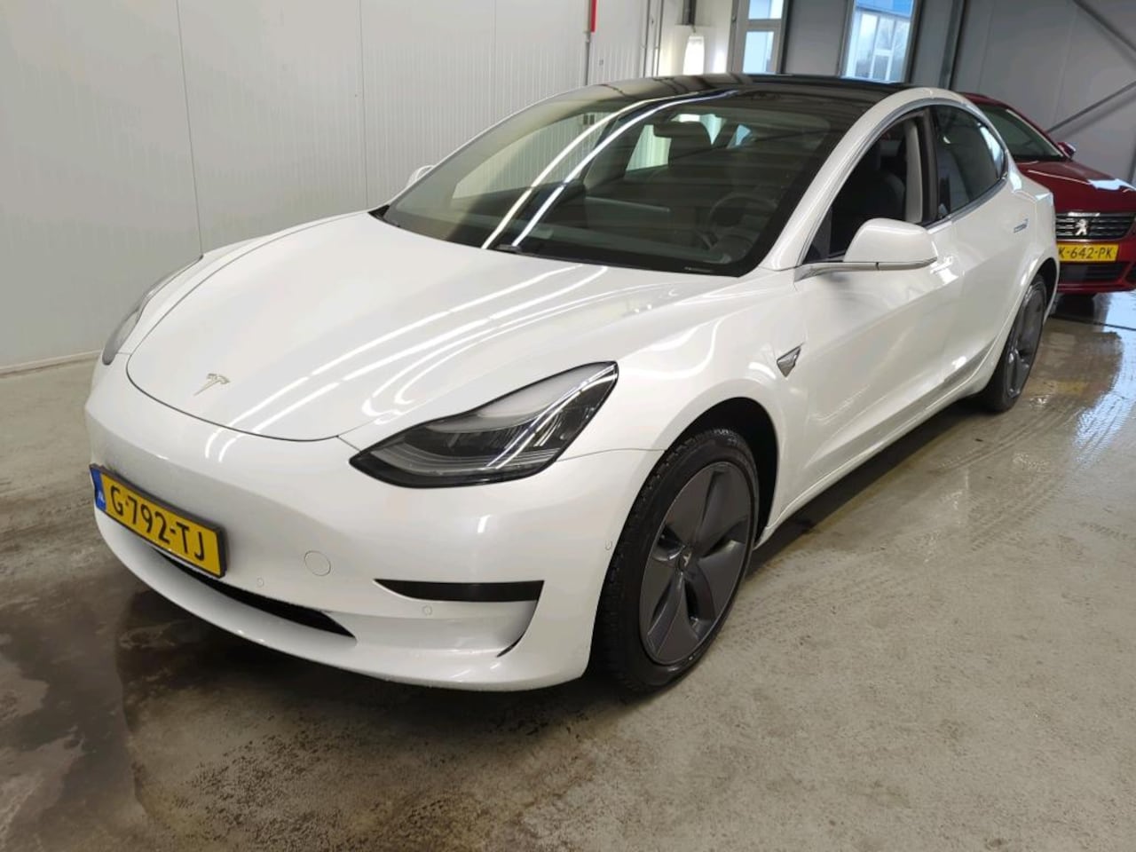 Tesla Model 3 - Standard RWD Plus [ AUTOPILOT+60 kWh+PREMIUM AUDIO ] - AutoWereld.nl