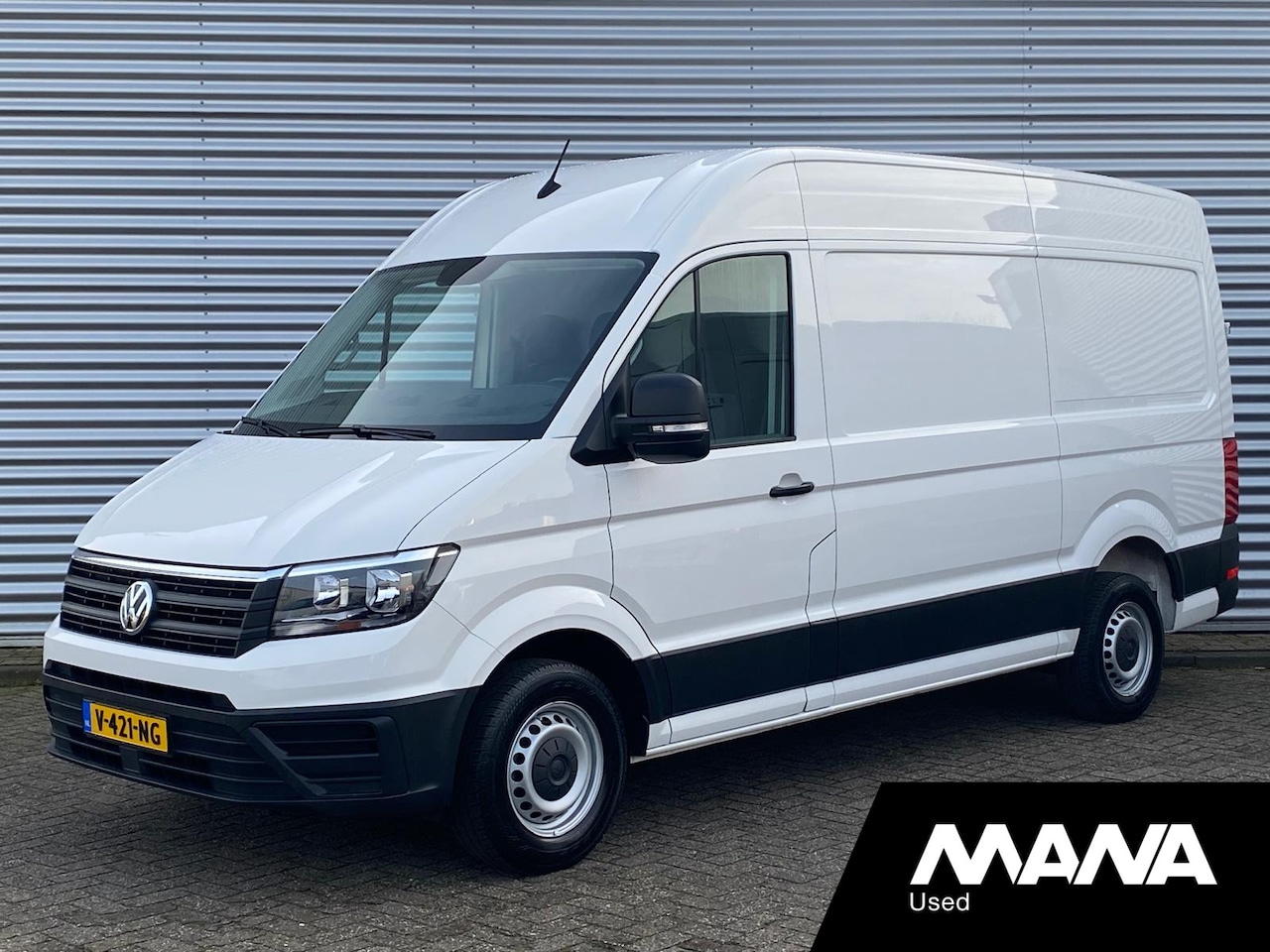 Volkswagen Crafter - 35 2.0 TDI L3H3 140PK Automaat Airco Cruise Trekhaak Bluetooth Start/Stop 12V - AutoWereld.nl