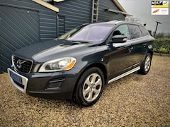 Volvo XC60 - 2.0 D3 163pk Summum R-DESIGN | 5-cyl | PANO | LEER | INFOTAINMENT | NAVI | XENON | ZEER NE