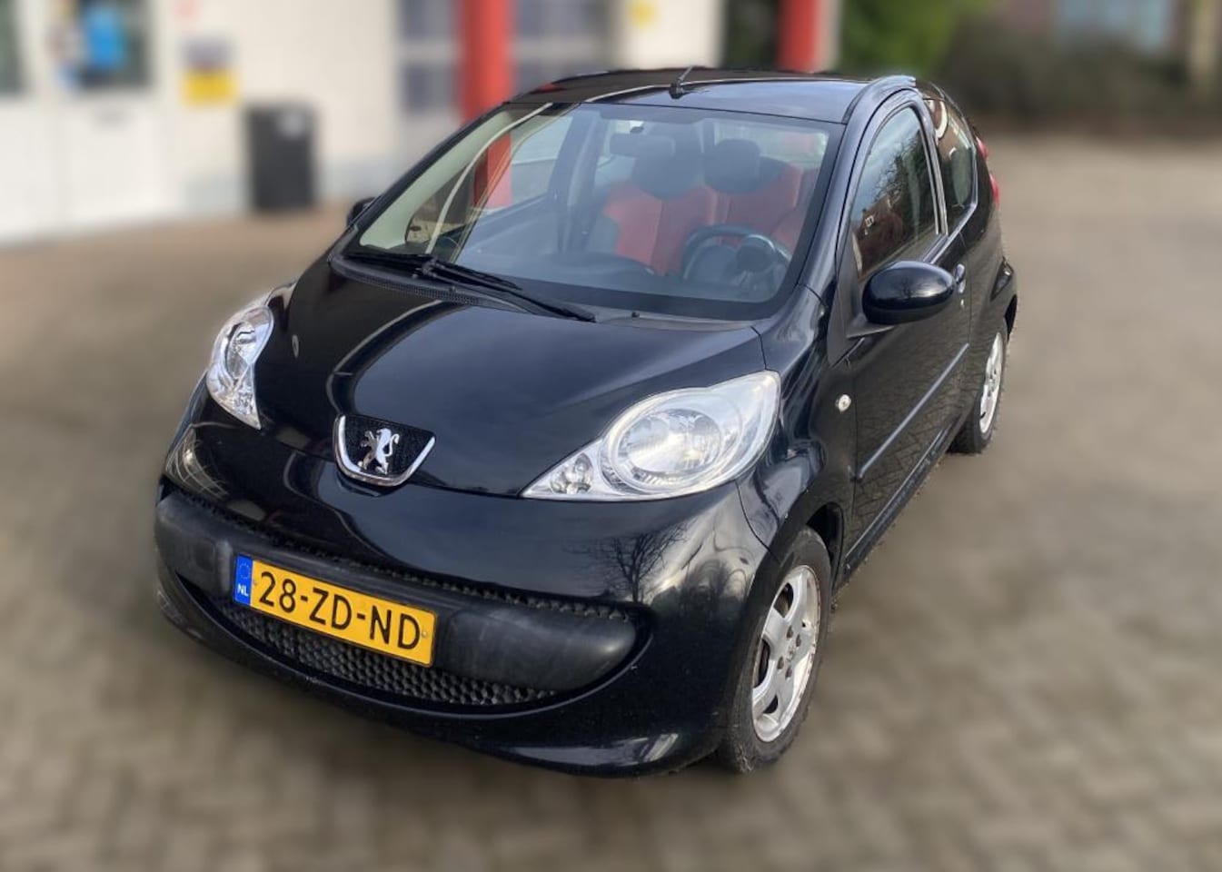 Peugeot 107 - Urban Move 1.0, airco, carplay, apk, beurt 3mnd gar. - AutoWereld.nl