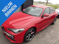 Alfa Romeo Giulia - 2.0 T AWD Veloce Veloce Q4 280PK tabacco leder, Harman Kardon, Apple CarPlay