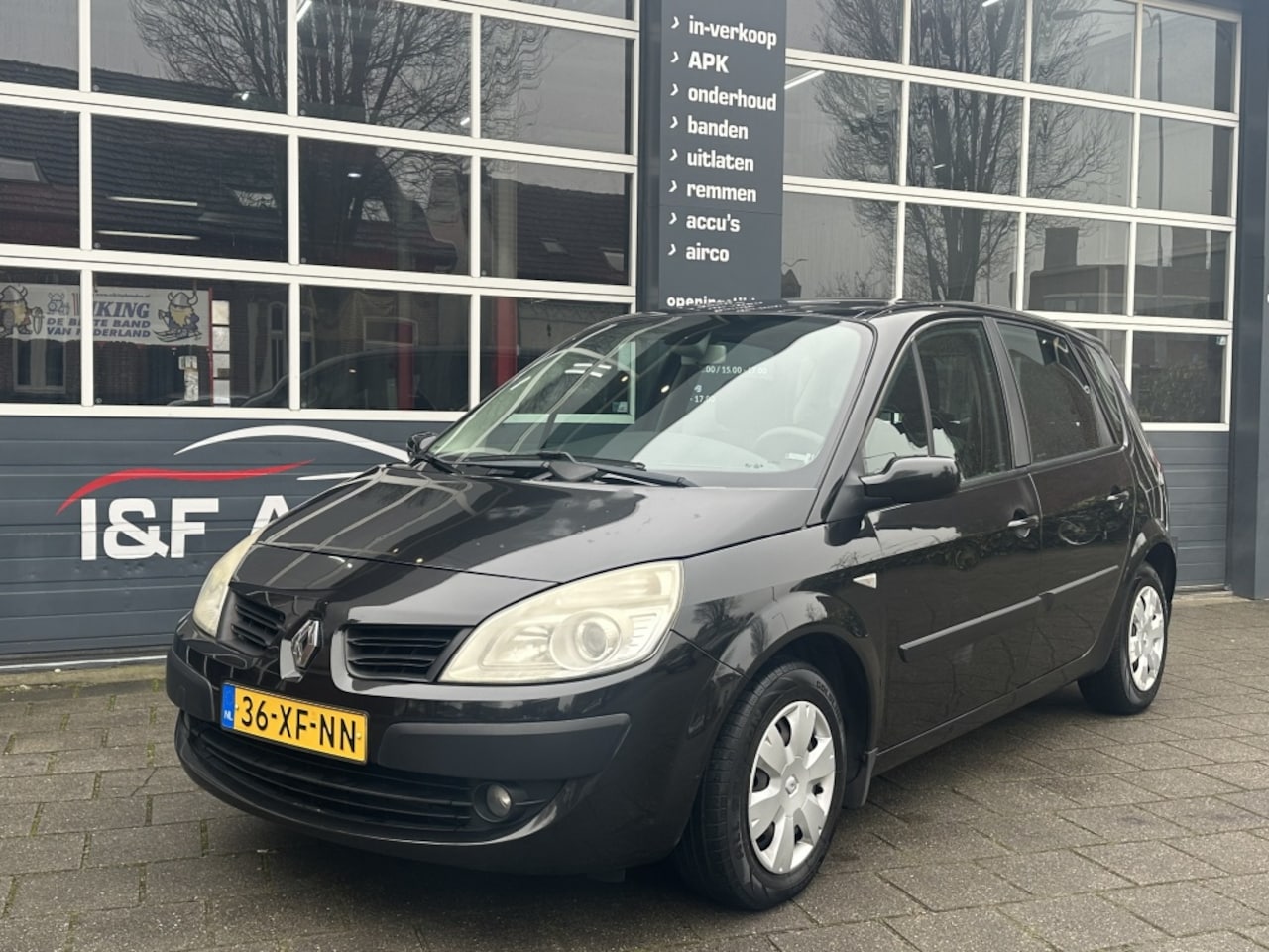 Renault Scénic - 1.6-16V Business L. Panorama Ecc Pdc Trekhaak 1.Eigenaar - AutoWereld.nl