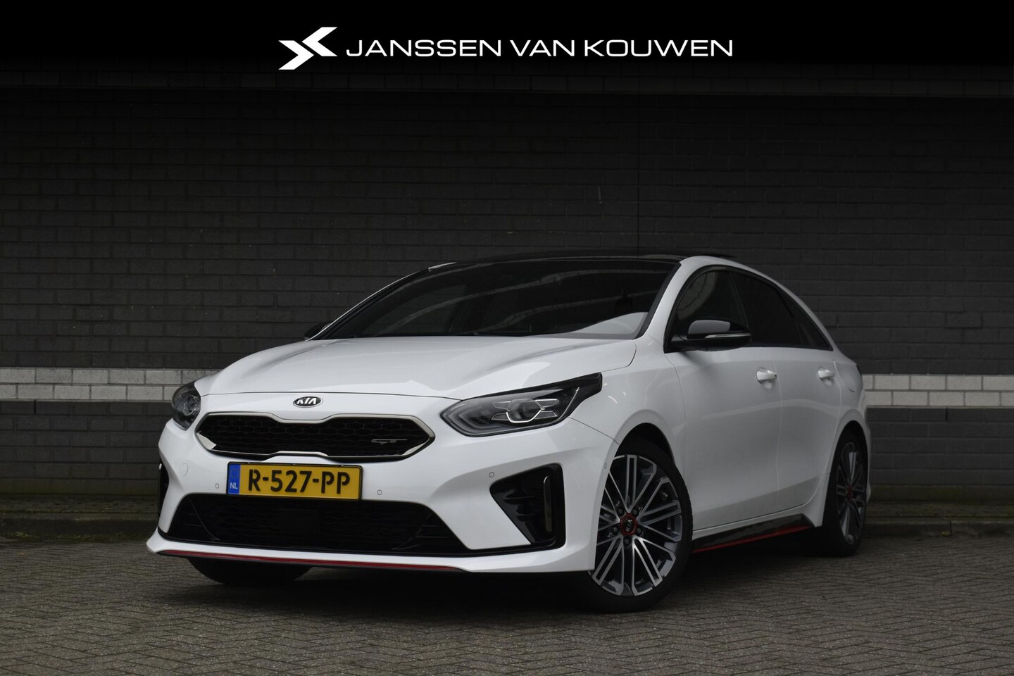 Kia Pro cee'd - 1.6 T-GDI GT / Panoramadak / Stoel-Stuurverwarming / 200PK / JBL audio - AutoWereld.nl