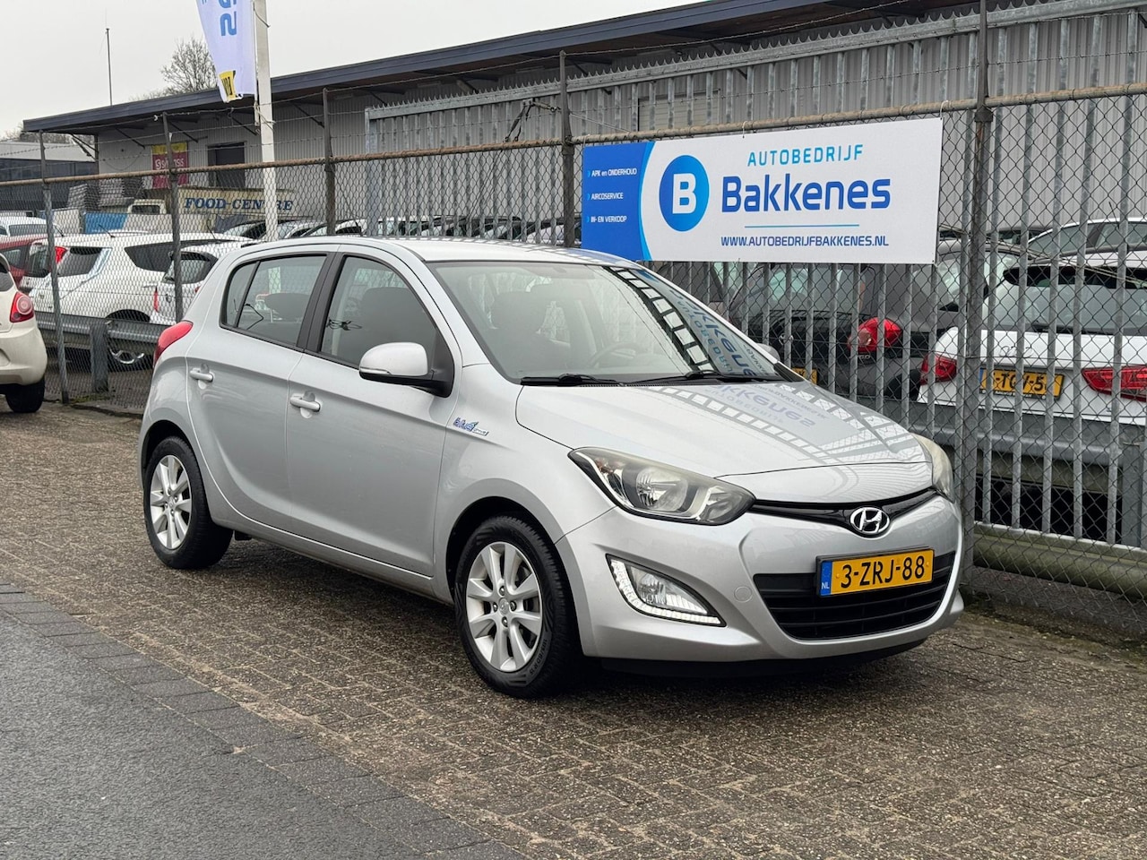 Hyundai i20 - 1.2i i-Deal | Airco | NAP | Dealer onderhouden - AutoWereld.nl