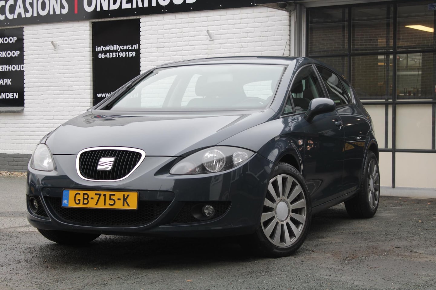 Seat Leon - 1.8 TFSI Sport-up / Airco / CruiseControl / Lichtmetalen velgen - AutoWereld.nl