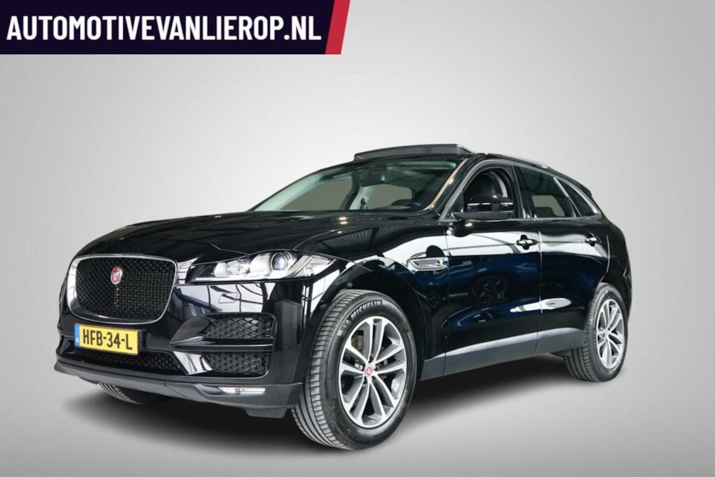 Jaguar F-Pace - 2.0 AWD 25t PANORAMADAK | TREKHAAK | DEALER-ONDERHOUDEN - AutoWereld.nl