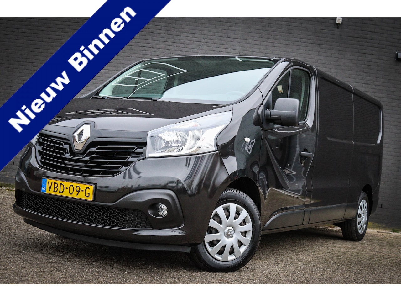 Renault Trafic - 1.6 dCi T29 L2H1 Luxe Energy /Airco/Camera/Navi - AutoWereld.nl