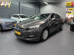 Opel Astra - 1.4 Turbo Design AUTOMAAT 1E EIGENAAR PDC NAVI BLUETOOTH NAP NL AUTO