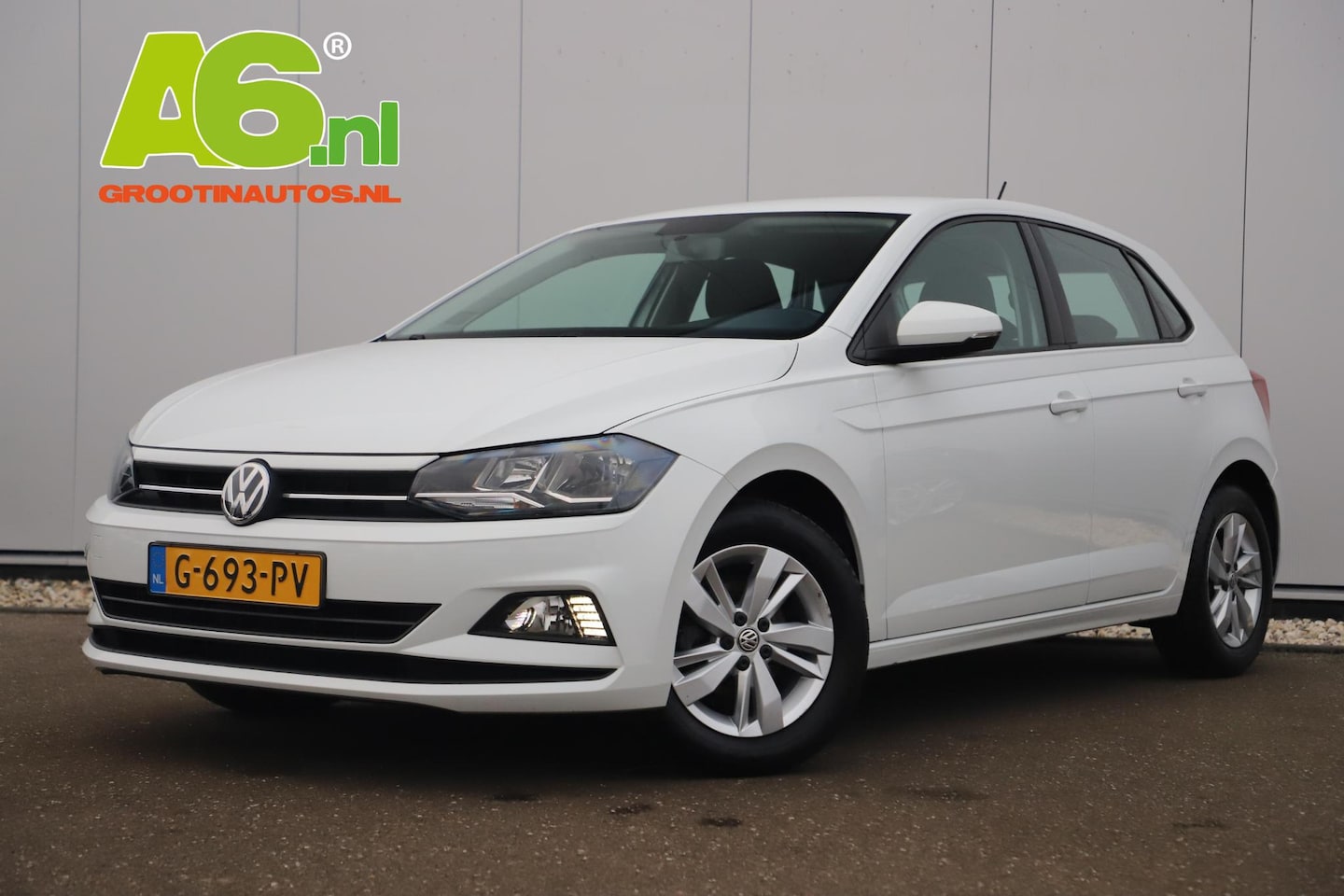 Volkswagen Polo - 1.0 TSI Comfortline 95PK NAP 15 inch LMV Navigatie Carplay Android Adaptive Cruise Airco D - AutoWereld.nl