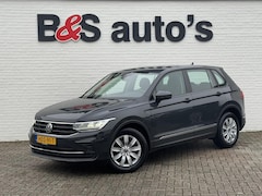 Volkswagen Tiguan - 1.5 TSI Life Nieuw model Led Clima Safety pack Pdc Mooie kleur Nette auto