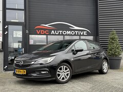 Opel Astra - 1.4 Business+ Apple Carplay | Stoelverwarming | Stuurverwarming | Parkeersensoren | Naviga