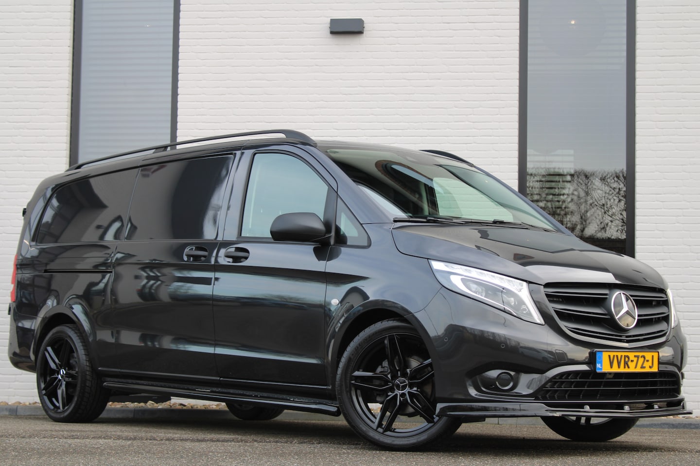 Mercedes-Benz Vito - 114 CDI Aut / Extra Lang / Leer / Led-Xenon / Camera / Achterdeuren / Vol Opties / NIEUWST - AutoWereld.nl