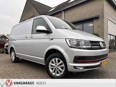 Volkswagen Transporter - 2.0 TDI L1H1 Automaat Highline 2x Schuifdeur / Trekhaak / Camera