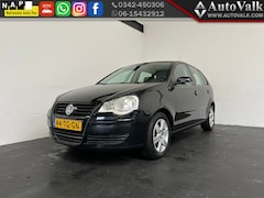 Volkswagen Polo - 1.2-12V Optive. Cruise. Airco