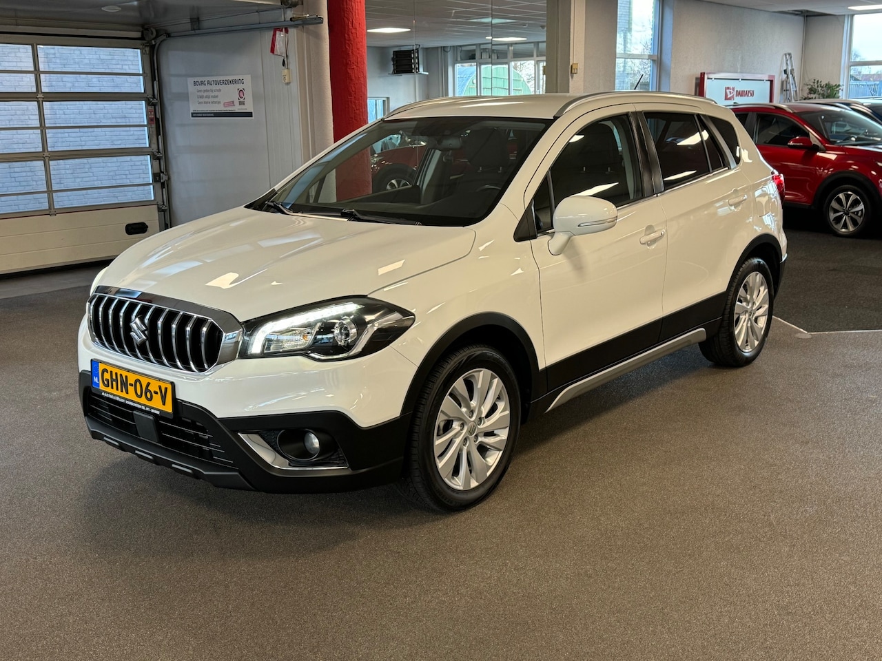 Suzuki S-Cross - 1.0 Boosterjet Stijl 1.0 Boosterjet Stijl - AutoWereld.nl