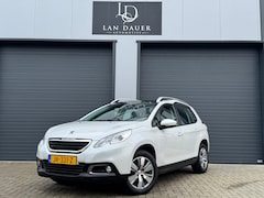 Peugeot 2008 - 1.2 PureTech Blue Lion / Pano / Navi / Trekhaak