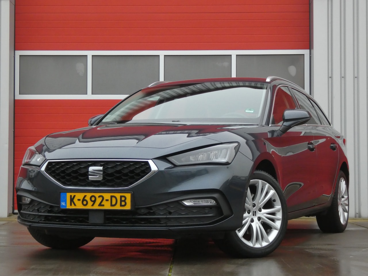 Seat Leon Sportstourer - 1.5 TSI Style Launch Edition/ lage km/ zeer mooi! - AutoWereld.nl