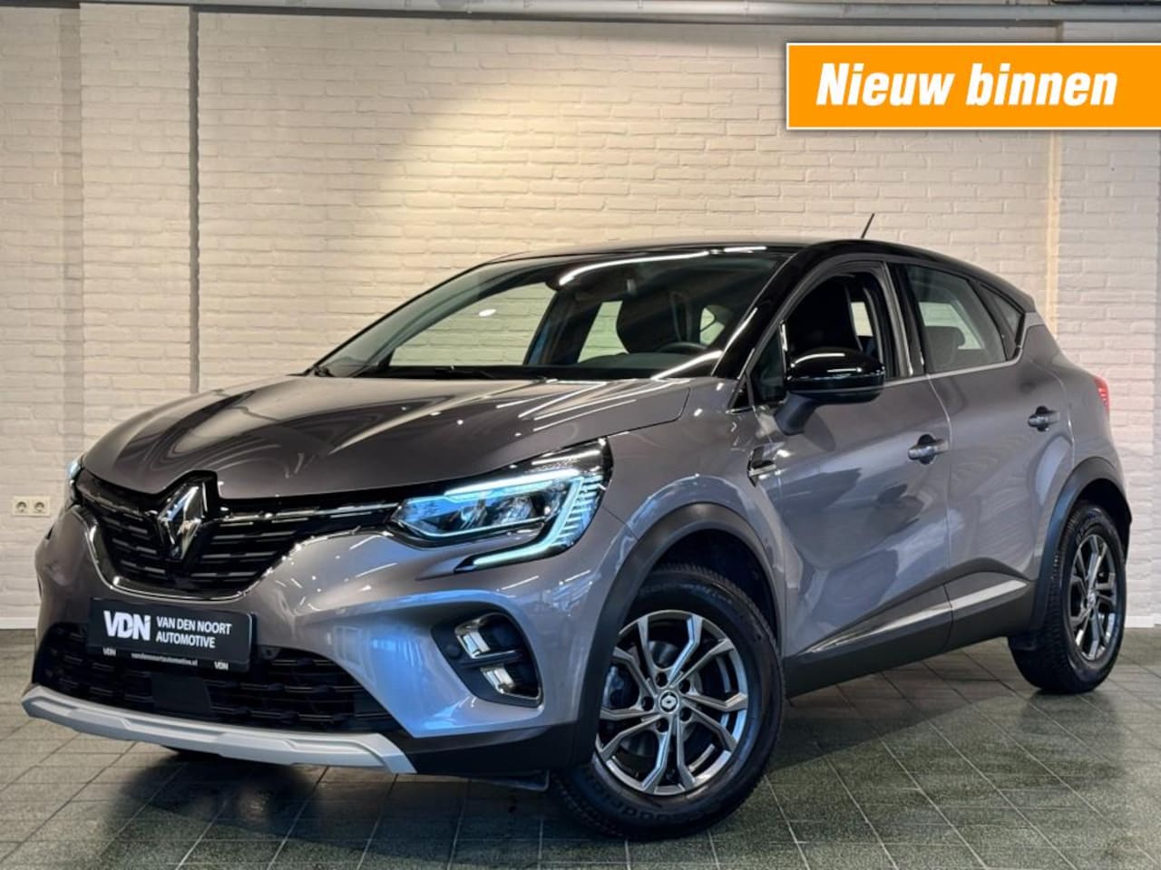 Renault Captur - 1.3 TCe Mild-Hybrid Intens 140pk Trekhaak Camera Carplay Navi Cl - AutoWereld.nl