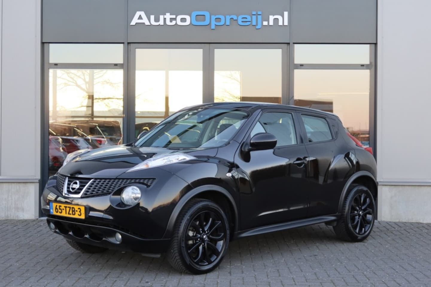 Nissan Juke - 1.6 Acenta Eco Clima, Cruise, Trekhaak afnb. - AutoWereld.nl