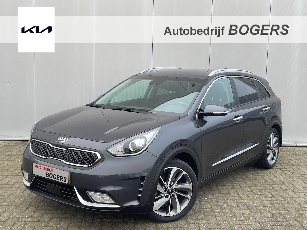 Kia Niro - 1.6 GDi Hybrid ExecutiveLine Navigatie, Climate Control, Leder, 18"Lm, Adaptive Cruise Con - AutoWereld.nl