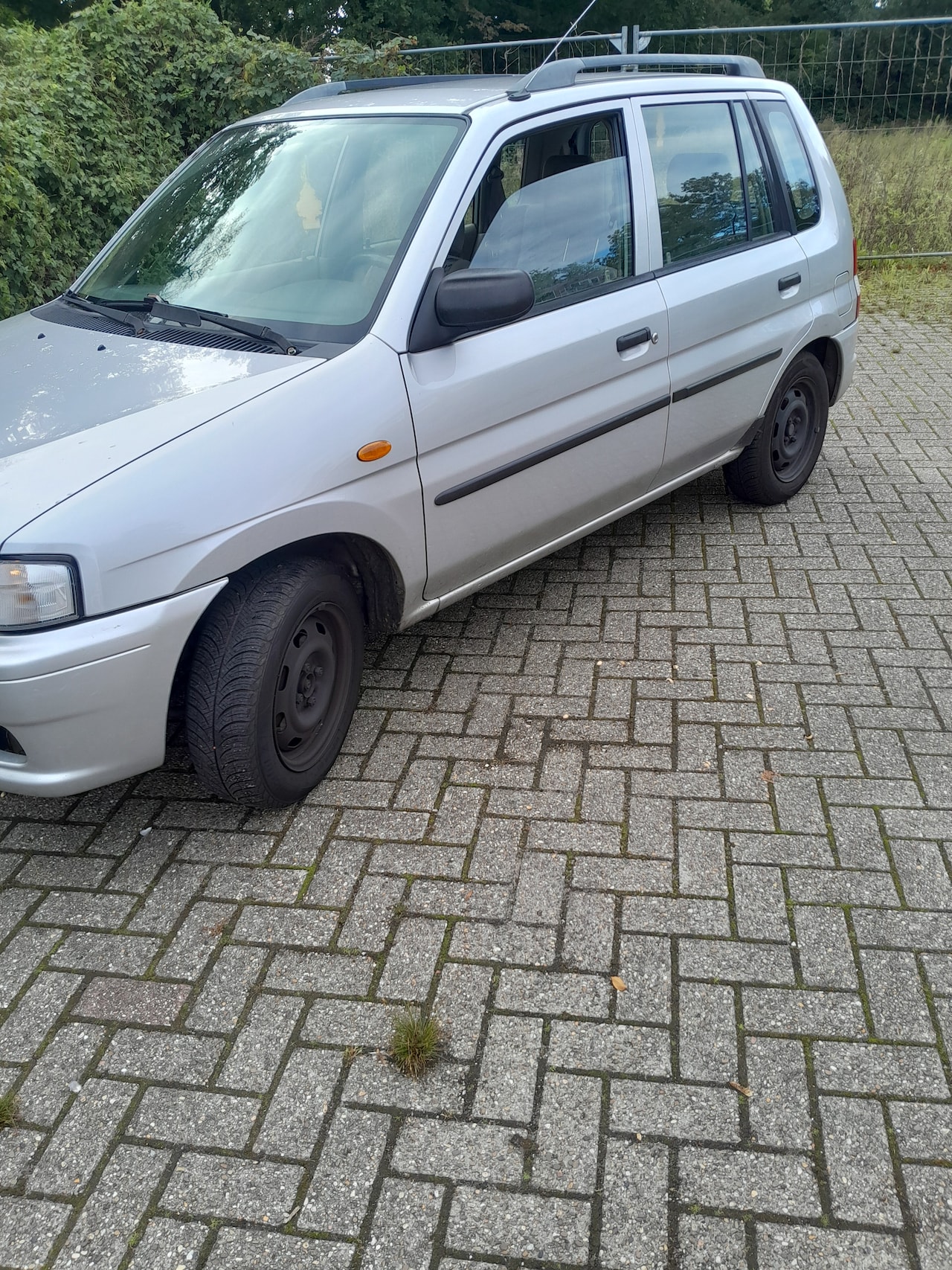 Mazda Demio - 1.3 GLX - AutoWereld.nl