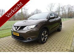 Nissan Qashqai - 1.2 N-Connecta | Design pakket | Panoramadak | Cruise control | Trekhaak |