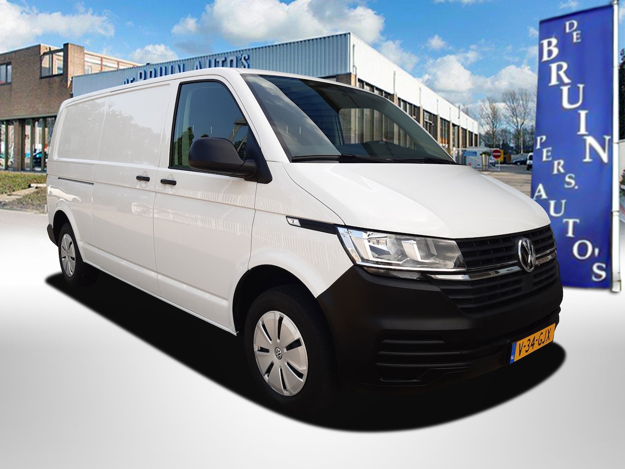 Volkswagen Transporter - 2.0 TDI L2 30 Comfortline Nw model Airco Cruise control PDC Trekhaak 2200Kg - AutoWereld.nl