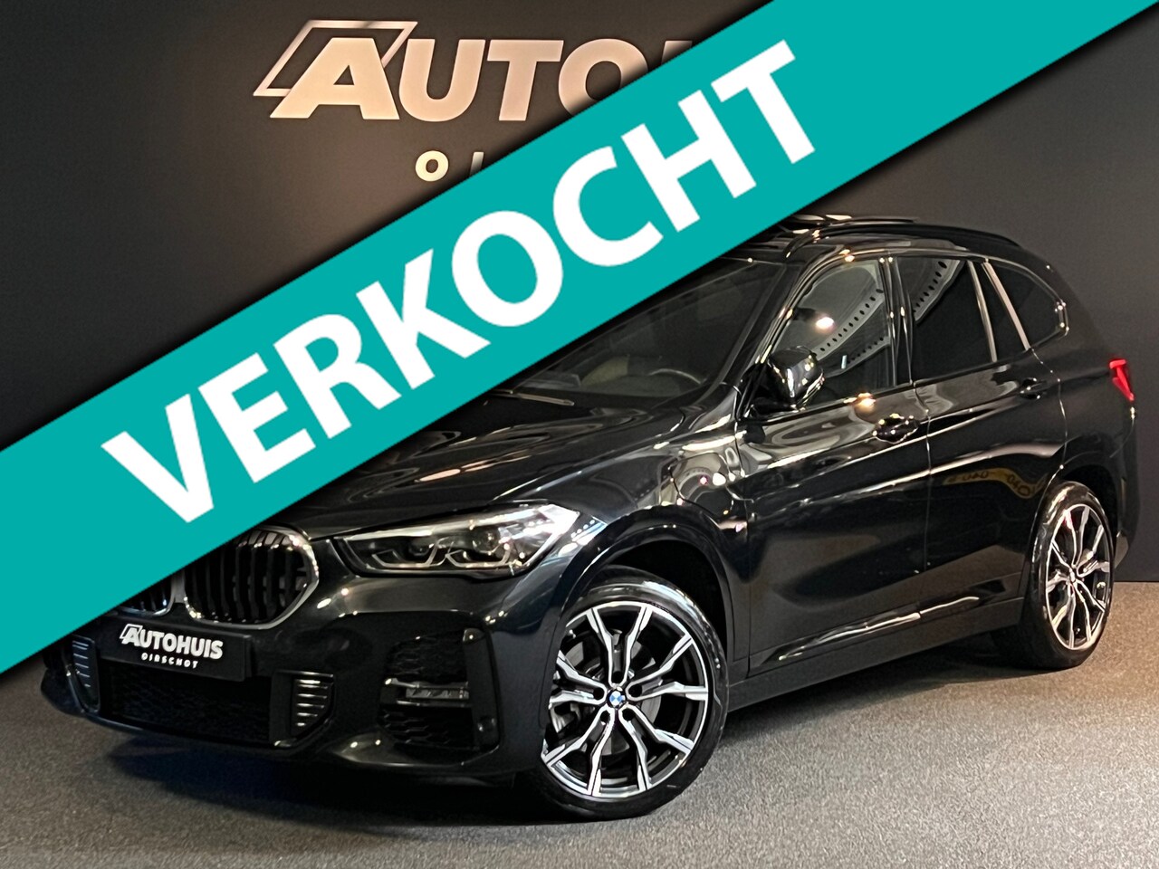 BMW X1 - XDrive25e High Executive Edition M Pano/ Memory stoelen/HeadUp/ Camera/ HarmanKardon/ Trek - AutoWereld.nl