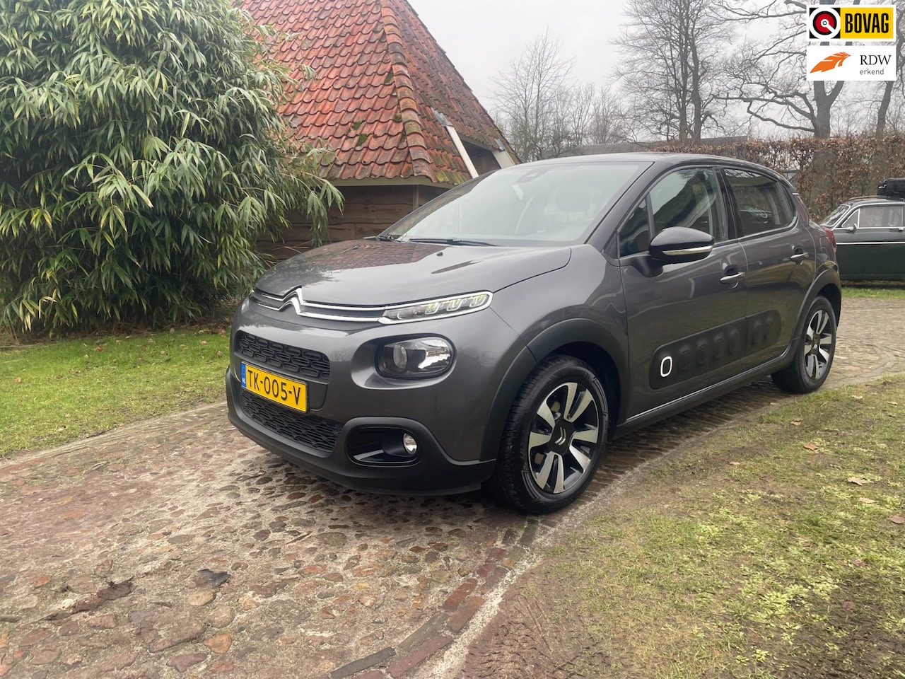 Citroën C3 - 1.2 PureTech Shine-NL auto-Carplay-Camera- - AutoWereld.nl