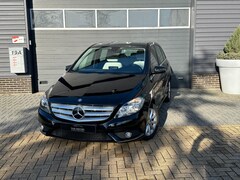 Mercedes-Benz B-klasse - 180, airco, automaat, navigatie, apk nieuw bij aflevering