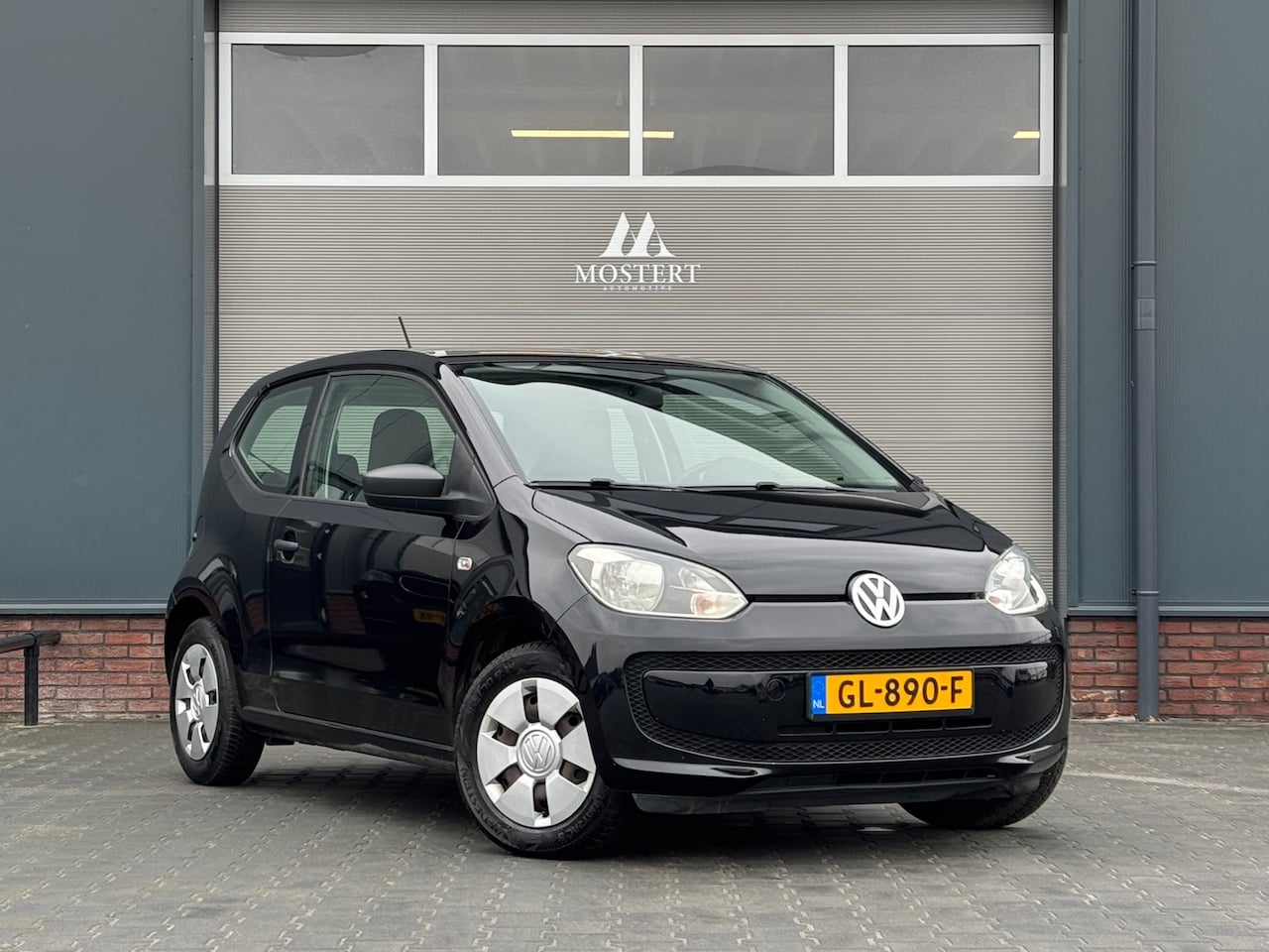 Volkswagen Up! - 1.0 /60pk take up! 3 DRS|2014|Radio/mp3|All season|65363 km|Achterruitverwarming - AutoWereld.nl