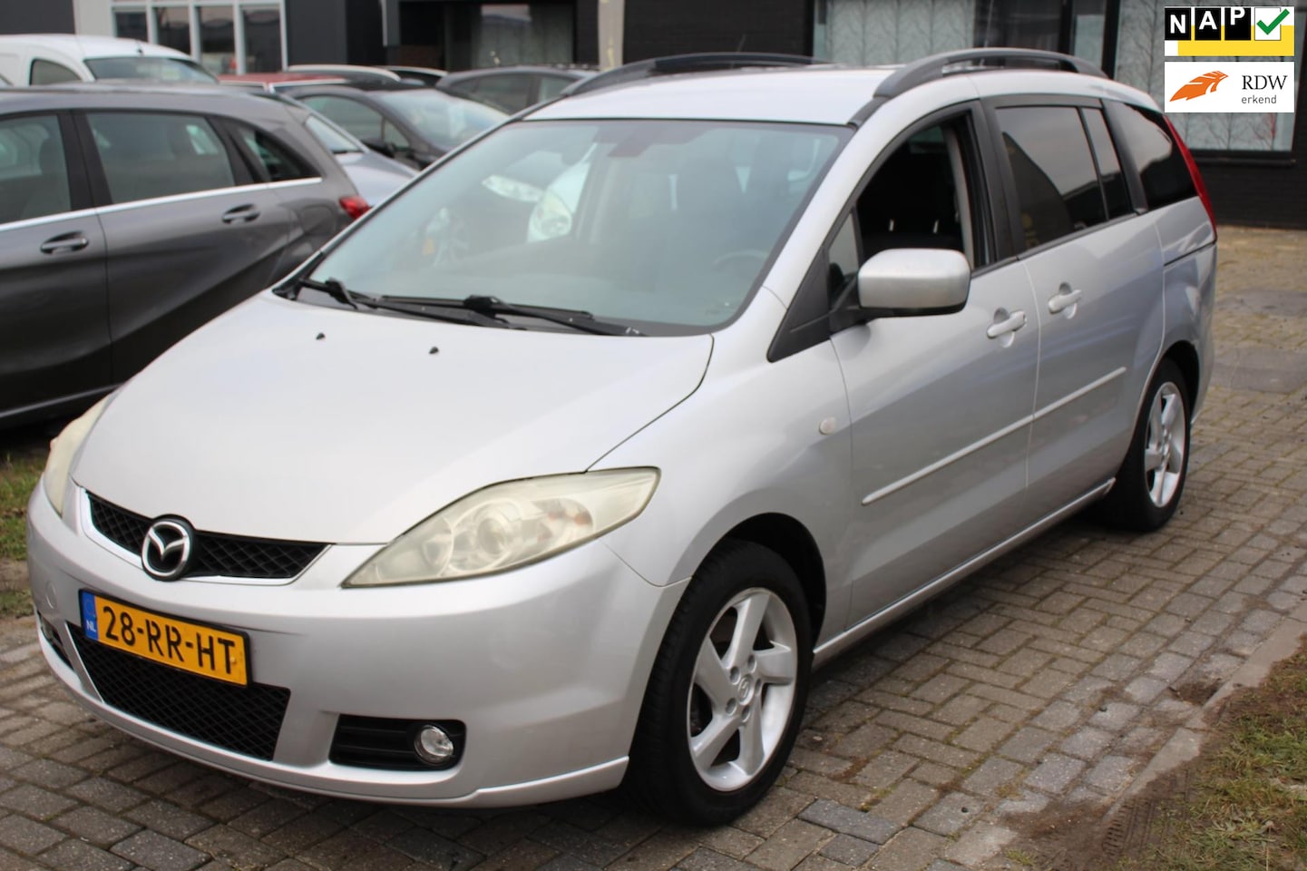 Mazda 5 - 2.0 Executive 7-Persoons Cruise Climate Trekhaak LMV NAP APK - AutoWereld.nl