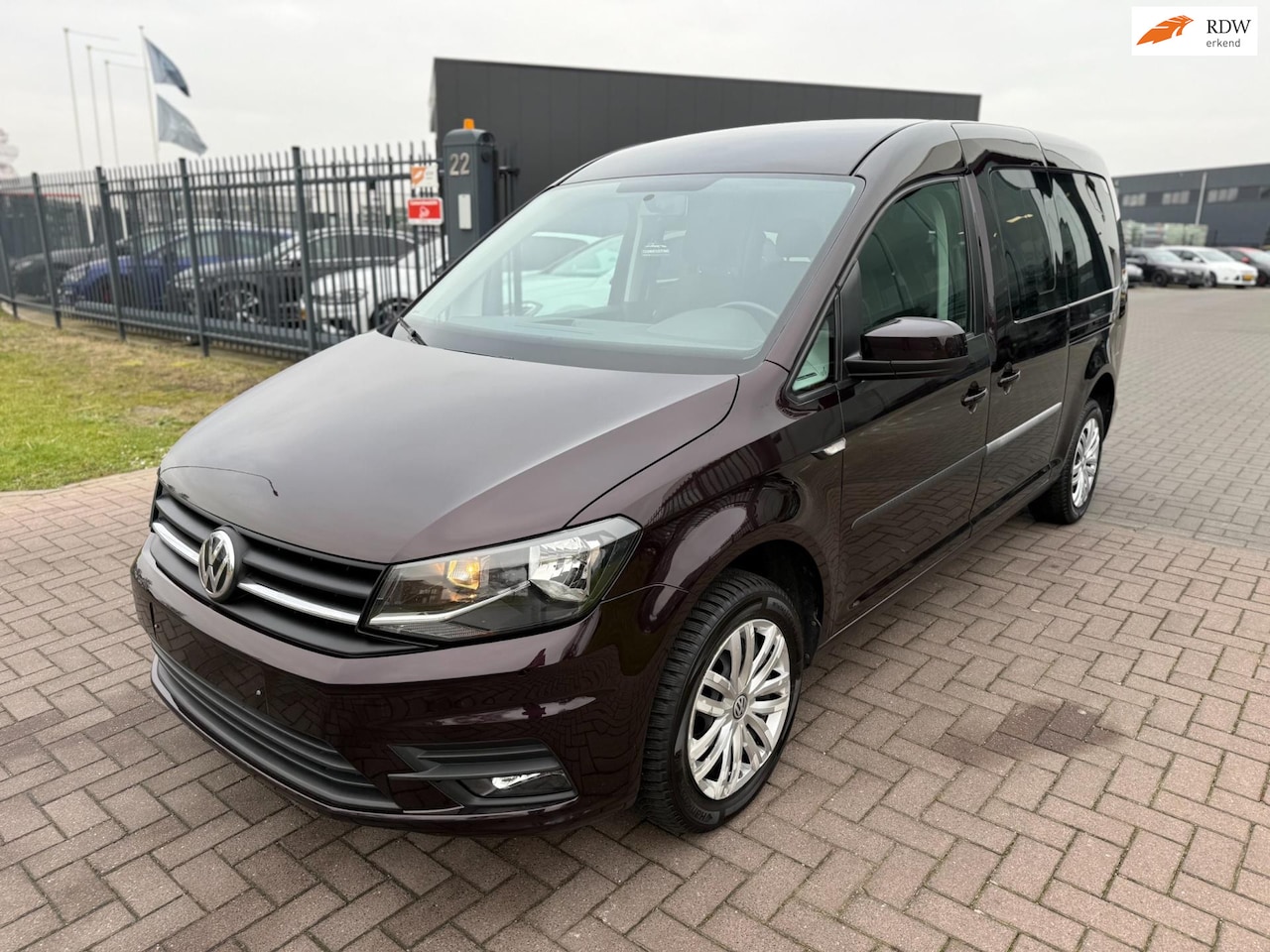 Volkswagen Caddy Maxi - 1.4 TSI 7P Automaat Navi Trekhaak Stoelverwarming 2018 - AutoWereld.nl