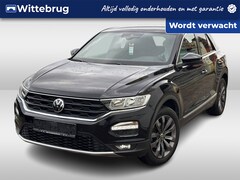 Volkswagen T-Roc - 1.5 TSI Sport / 17"LMV / NAVI