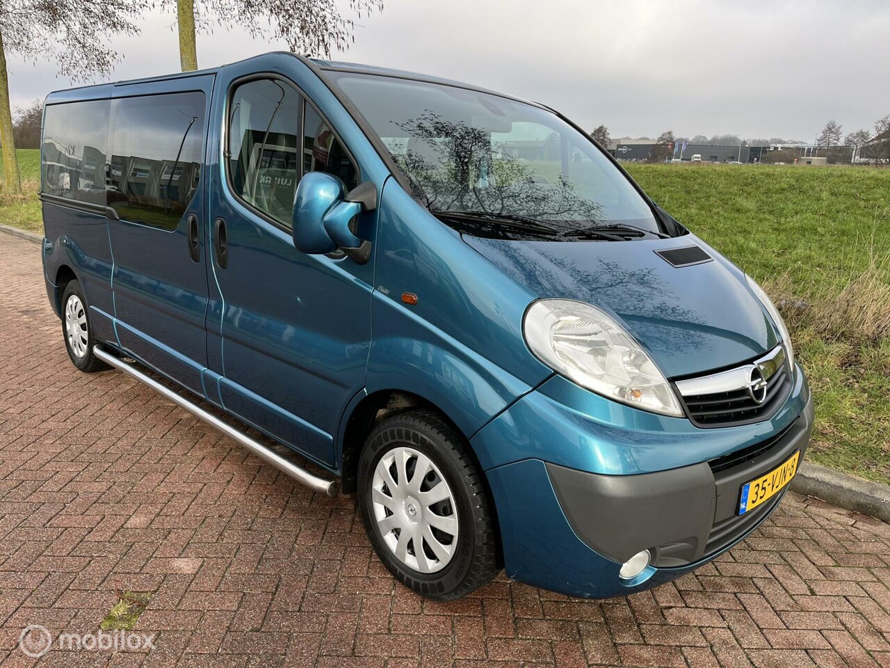 Opel Vivaro - bestel 2.5 CDTI L2H1 Dubbele Cabine | Marge - AutoWereld.nl