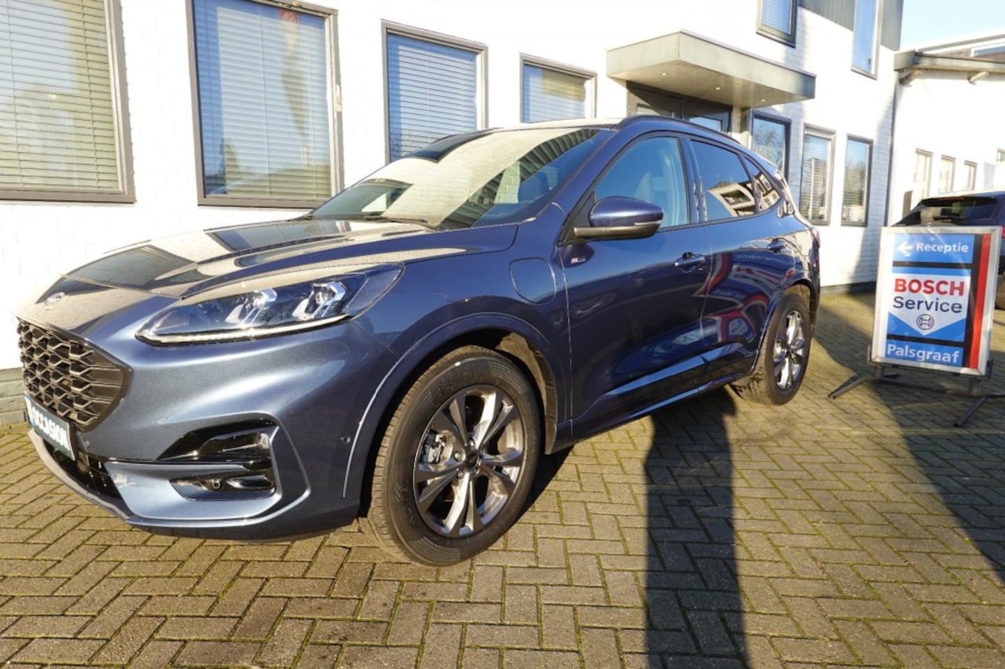 Ford Kuga - 2.5 PHEV GRAPH  ST-Line - AutoWereld.nl