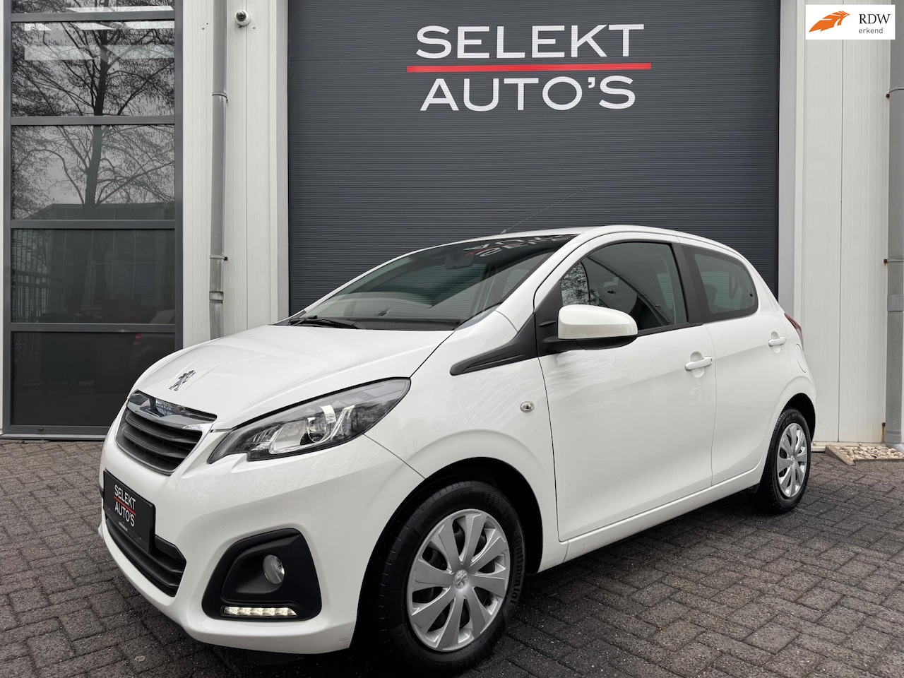 Peugeot 108 - 1.0 e-VTi Active NAP Airco/LED/Bluetooth/Elektrische Ramen/Start & Stop/5-Deurs/USB/Achter - AutoWereld.nl