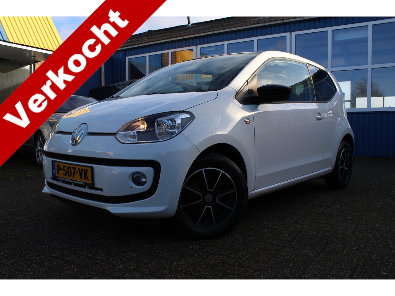 Volkswagen Up! - 1.0i "High Up!" Airco - Cruise - Panoramadak !!! Automaat - AutoWereld.nl