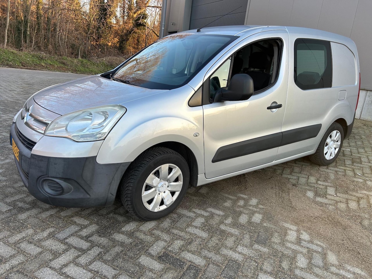 Citroën Berlingo - 1.6 HDI 500 Club Economy Airco Trekhaak - AutoWereld.nl